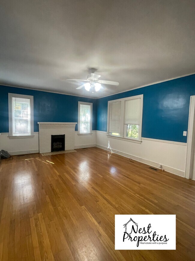 Foto del edificio - 302 South Harden Street