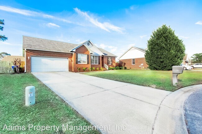 Foto del edificio - 3 br, 2 bath House - 512 Foxdenton Place