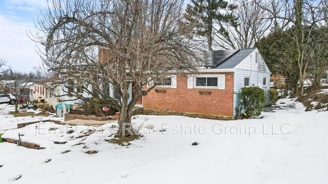 Building Photo - 17712 Crest Dr