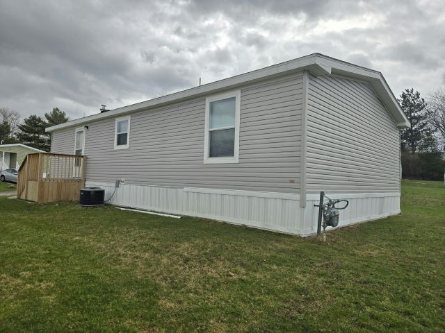 Building Photo - 13 N Roxbury Dr