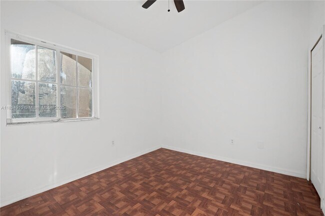 Foto del edificio - 2911 SE 13th Ave
