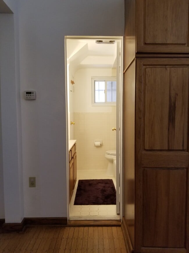 Convenient 1st floor bathroom - 1814 Shady Ave