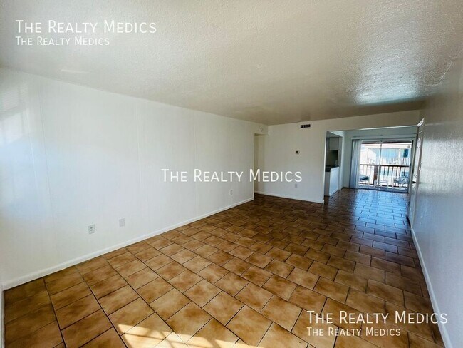 Foto del edificio - 2761 L B McLeod Rd