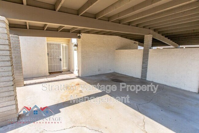 Building Photo - 20 W Casa Hermosa Dr