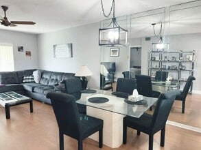 Building Photo - 7505 NW 5th Pl