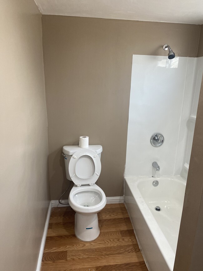 Bathroom - 2748 Acton St