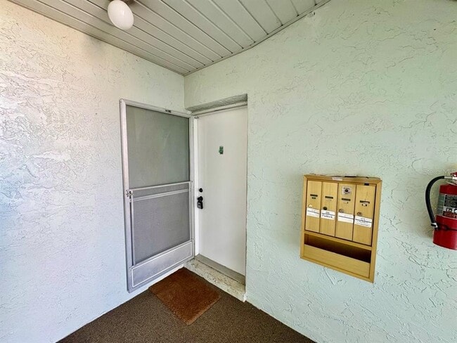 Foto del edificio - 371 S McMullen Booth Rd