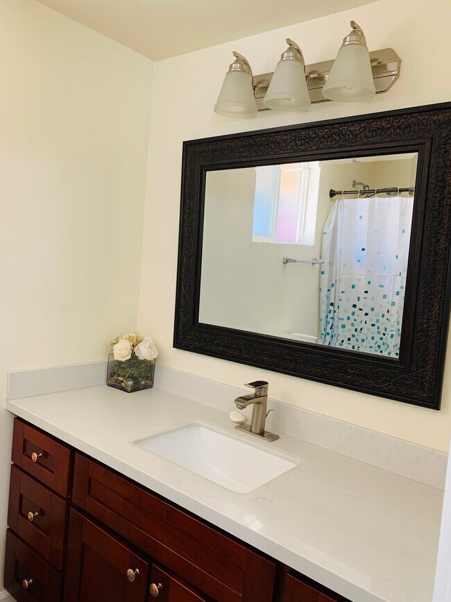 Vanity - 10631 Merriman Rd