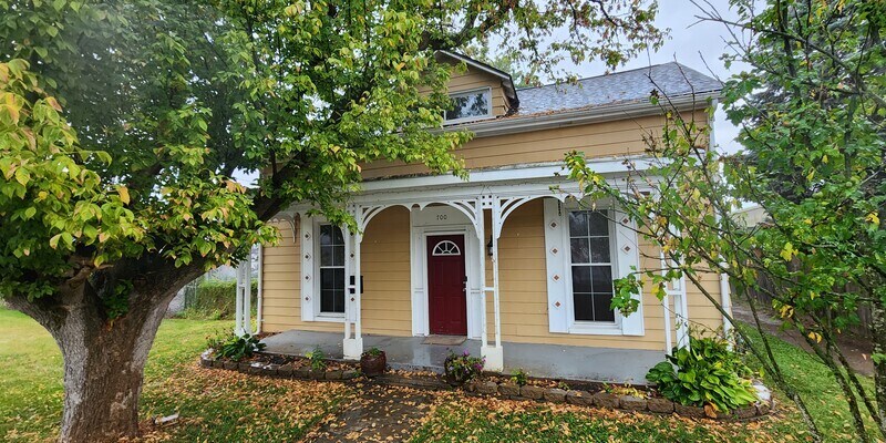 Primary Photo - 700 Harrison