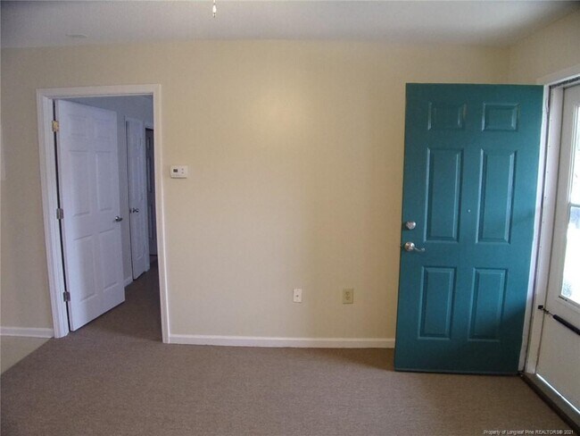 Building Photo - 4805 Fogarty Dr