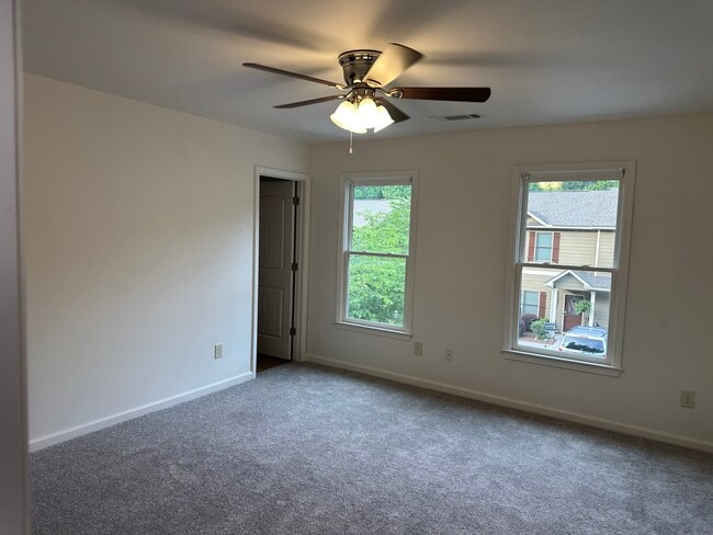 Building Photo - 74 Jacobs Ln