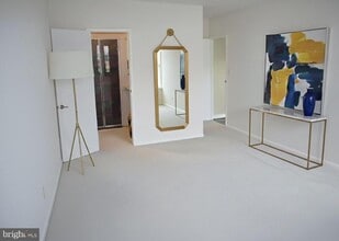 Building Photo - 5500 Holmes Run Pkwy