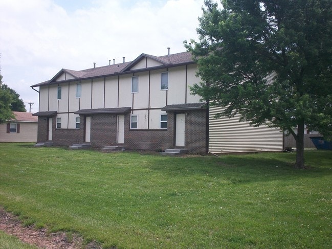 Building Photo - Alleghaney Townhouses