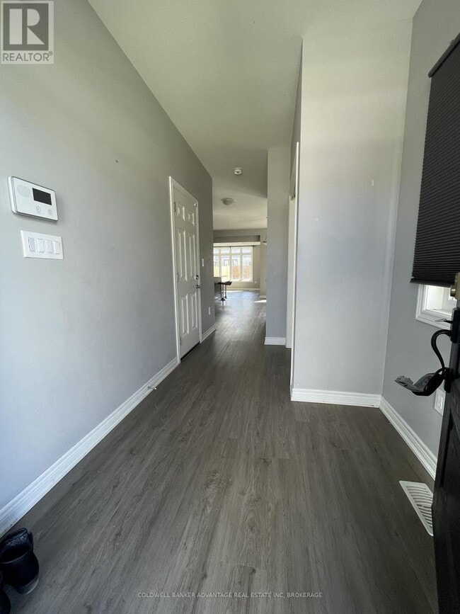 Building Photo - 9577 Tallgrass Ave