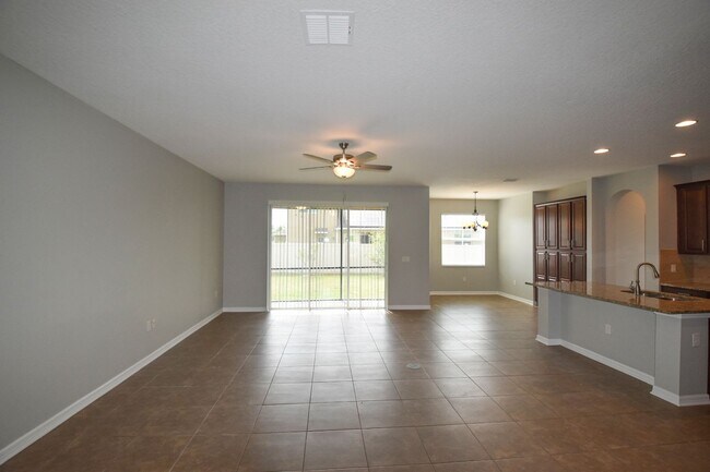 Building Photo - 2425 Misty Cove Cir