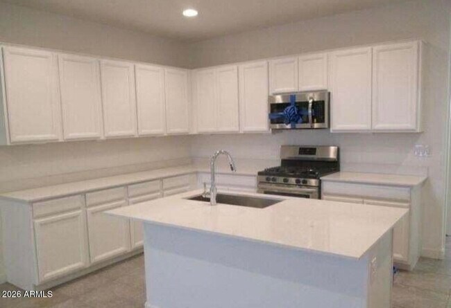 Building Photo - 5962 N 90th Dr