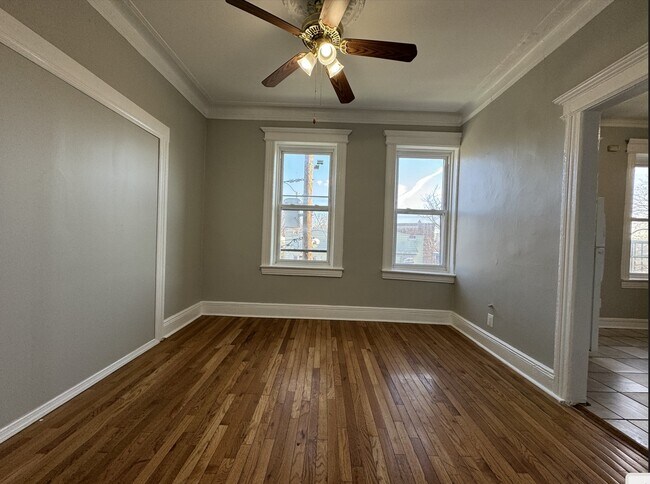 Fotografía del edificio - 4 Warner Ave