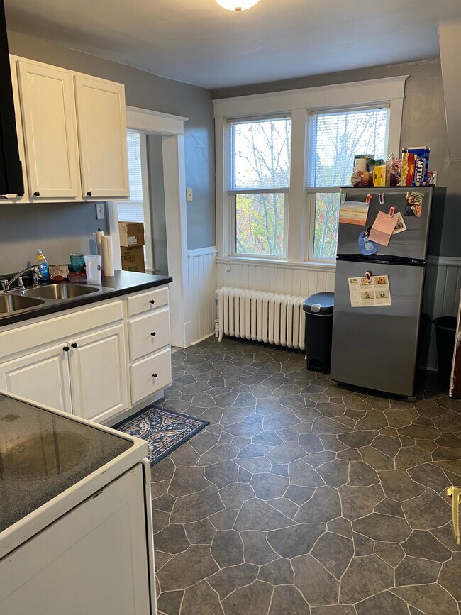 Foto del edificio - 15 E 10th St