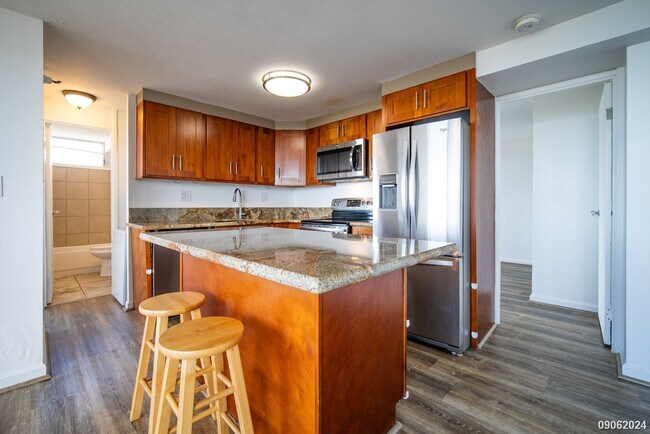 Building Photo - 2Br/2Ba/2Pkg with Beautiful Views #3601 Tower A $2550