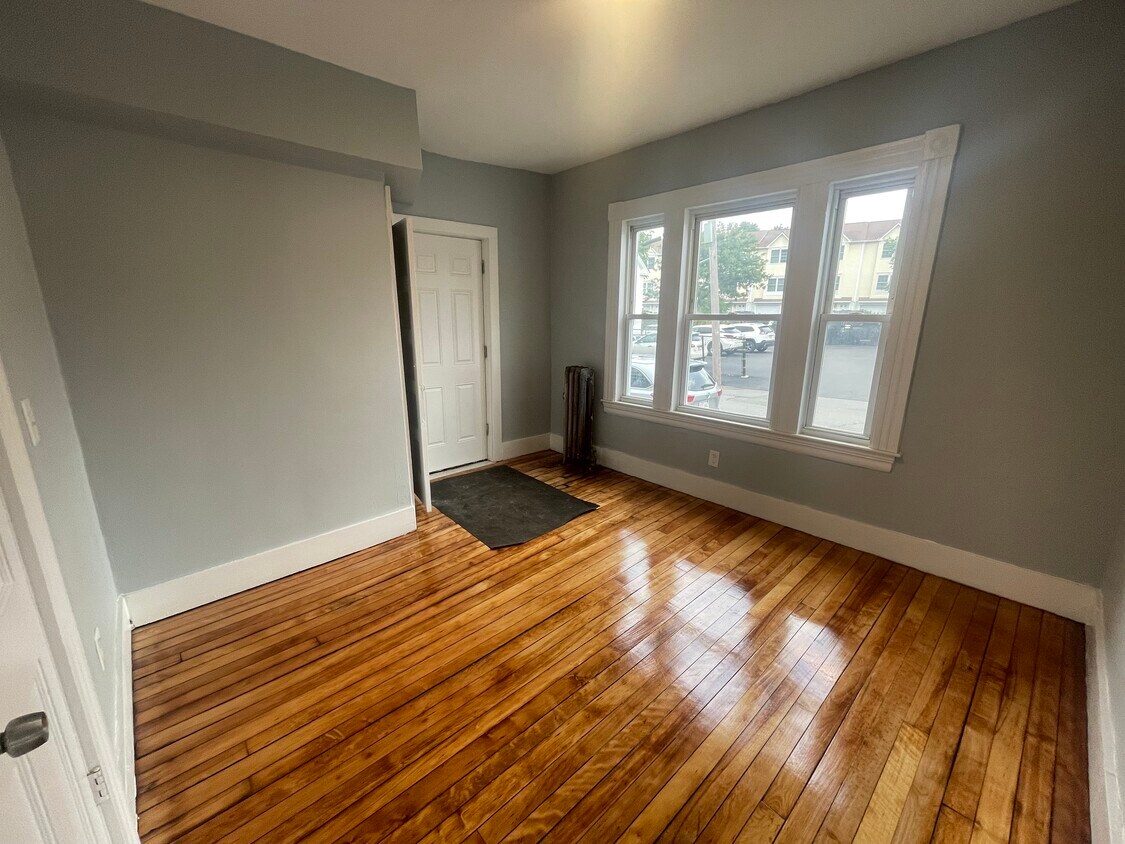 Bedroom - 34 Main St
