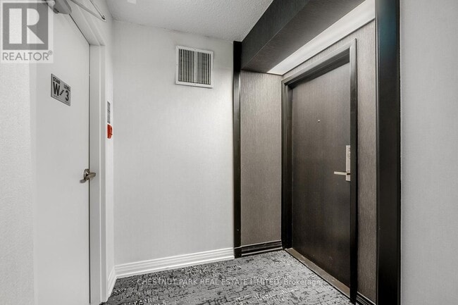 Photo du bâtiment - 15 McMurrich St