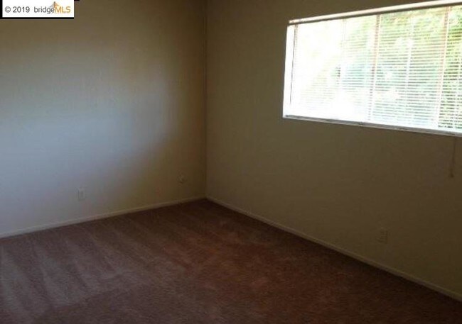 Building Photo - 2208 Peppertree Way