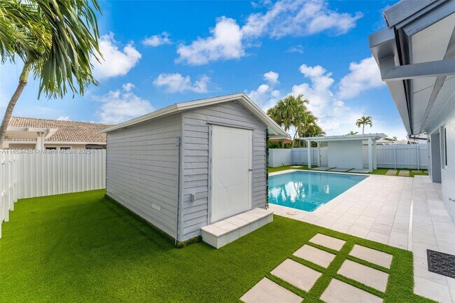 Foto del edificio - 14845 SW 174th St