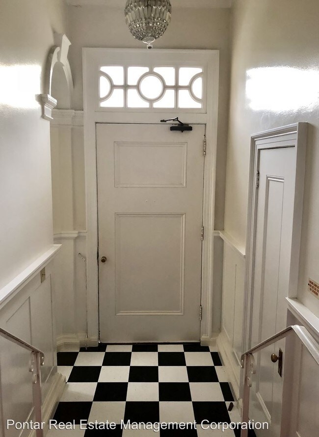 Building Photo - 2245 Sacramento St