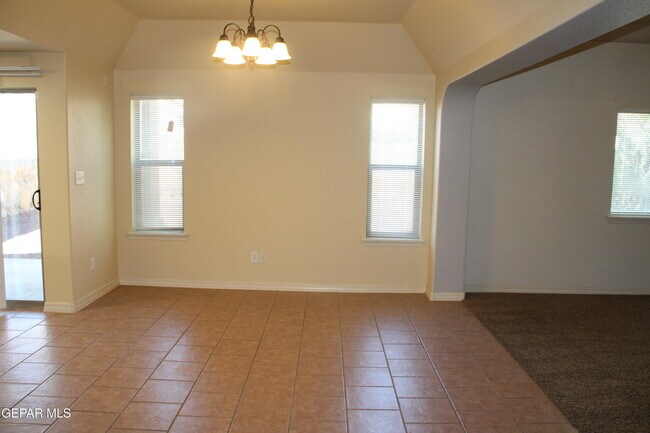 Foto del edificio - 14451 Coyote Trail Dr