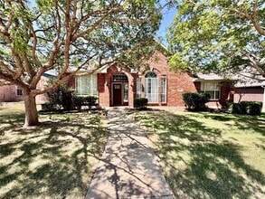 Building Photo - 1632 Castle Pines Dr