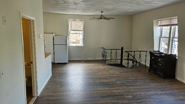 Building Photo - 64 Kenyon St