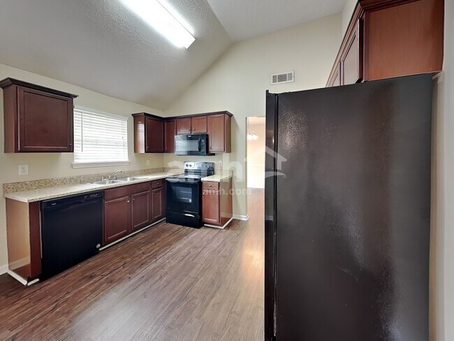 Foto del edificio - 3335 N Winds Trail