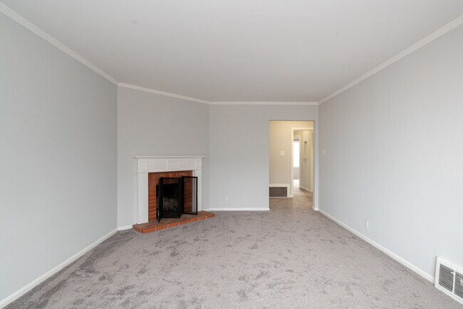 Building Photo - 1416 36th Ave