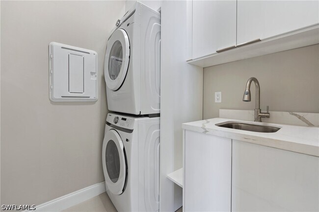 Foto del edificio - 2903 37th St W