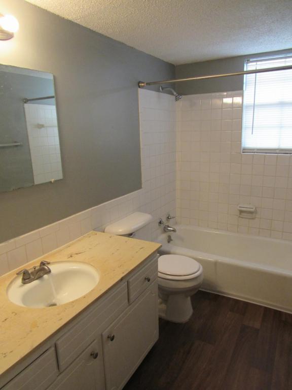 Foto del edificio - 8705 Countryshire Lane - Unit #1