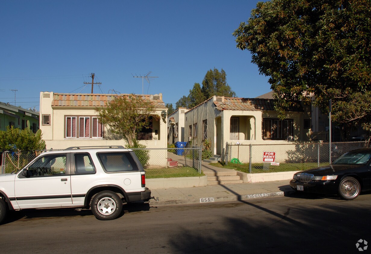 Primary Photo - 651 Mathews St