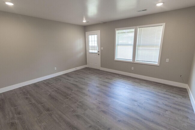 Foto del edificio - 3612 Greeley Dr