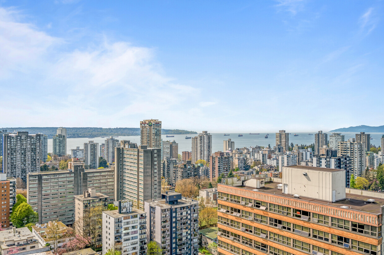 Photo principale - 1568 Alberni St