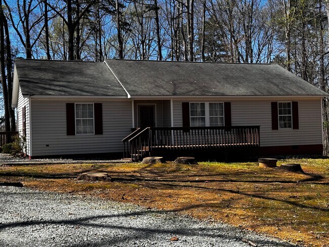 Building Photo - 9330 Sawyer Rd