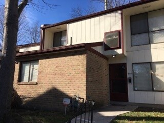 Foto del edificio - 1801 Laurel Rd