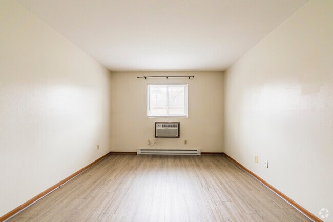 2 habitaciones, 1 baño - 900 pies cuadrados - Dormitorio principal - Garden Ridge