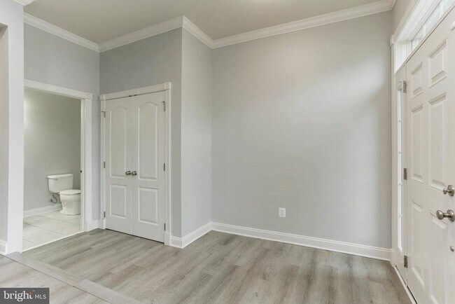 Foto del edificio - 7628 Elmcrest Rd