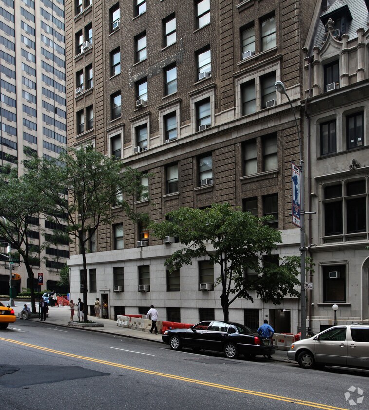 Foto del edificio - 903 Park Ave