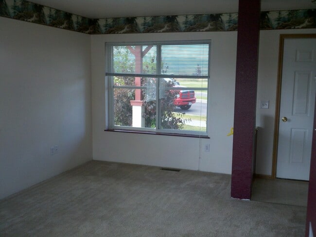 Building Photo - House in Canyon Creek Village.