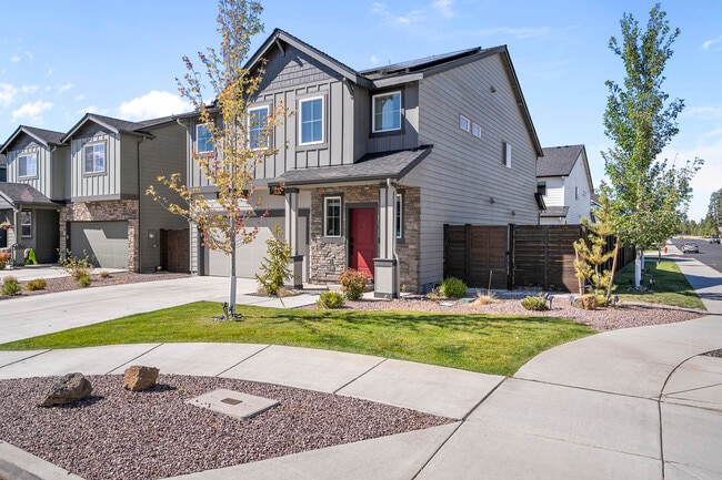 Building Photo - 20646 SE Gemstone Ave