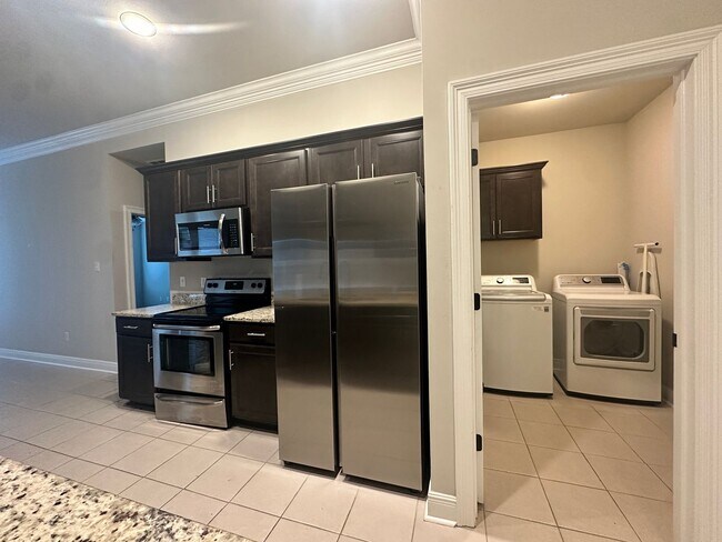 Building Photo - Beautiful 3/2 in Moss Bluff!