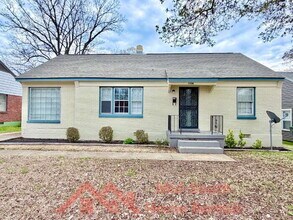 Building Photo - 1156 Brower St