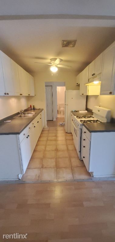 Building Photo - 8905 Knight Ave