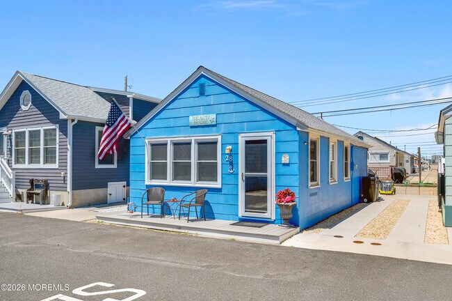 Foto del edificio - 28 11th Ln