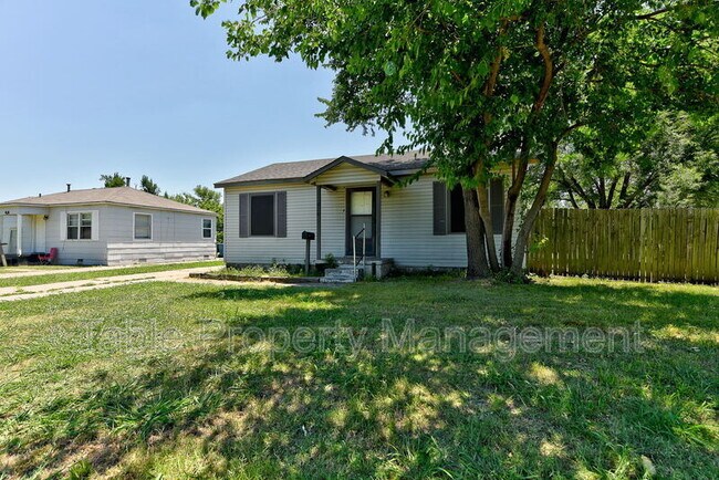 Building Photo - 416 Reed Pl
